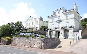 Ascot House Hotel